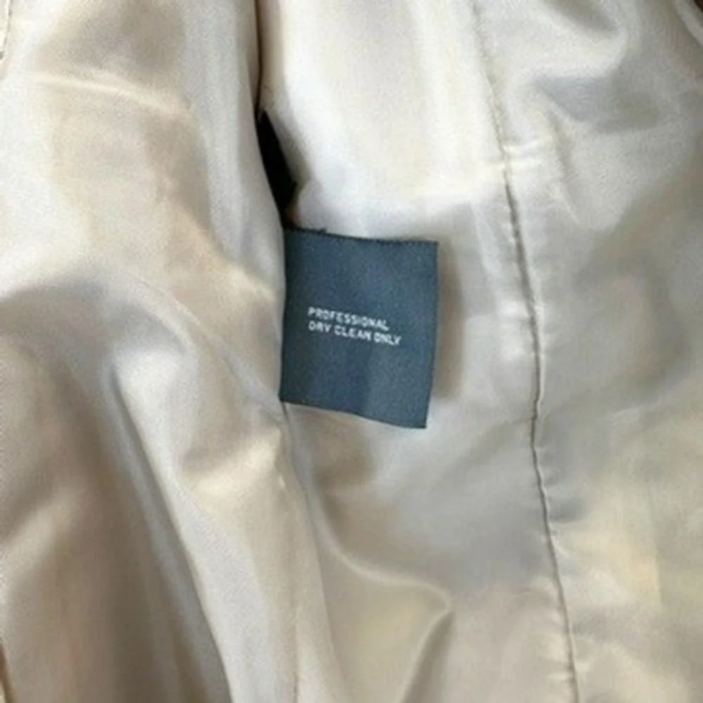 Kenneth Cole Reaction Tan Coat Women's Size 8 Button Front Knee Length - Picture 13 of 13